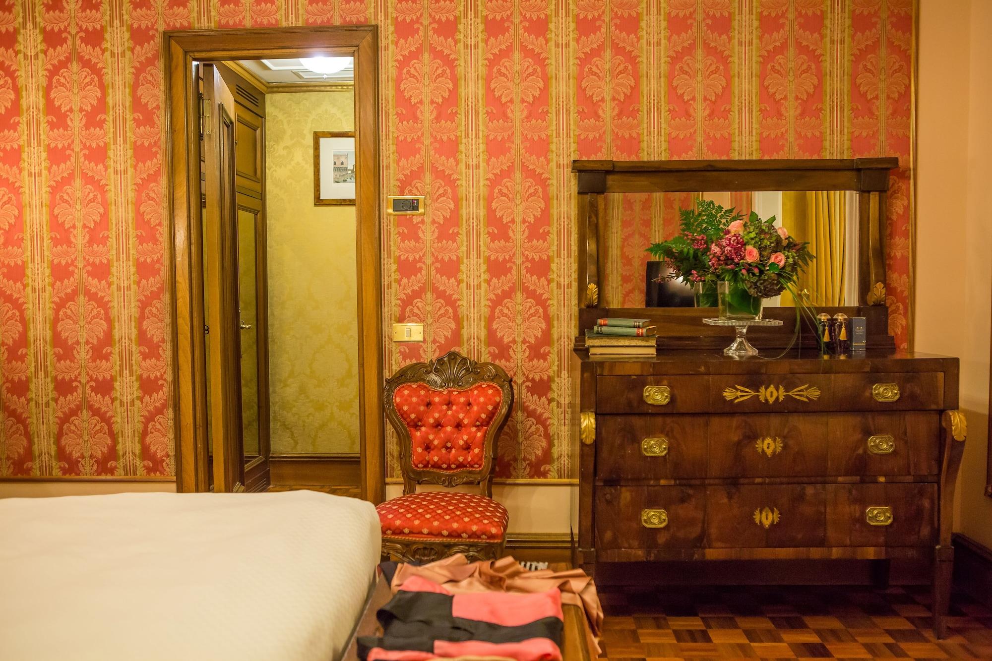 Due Torri Hotel Verona Bagian luar foto