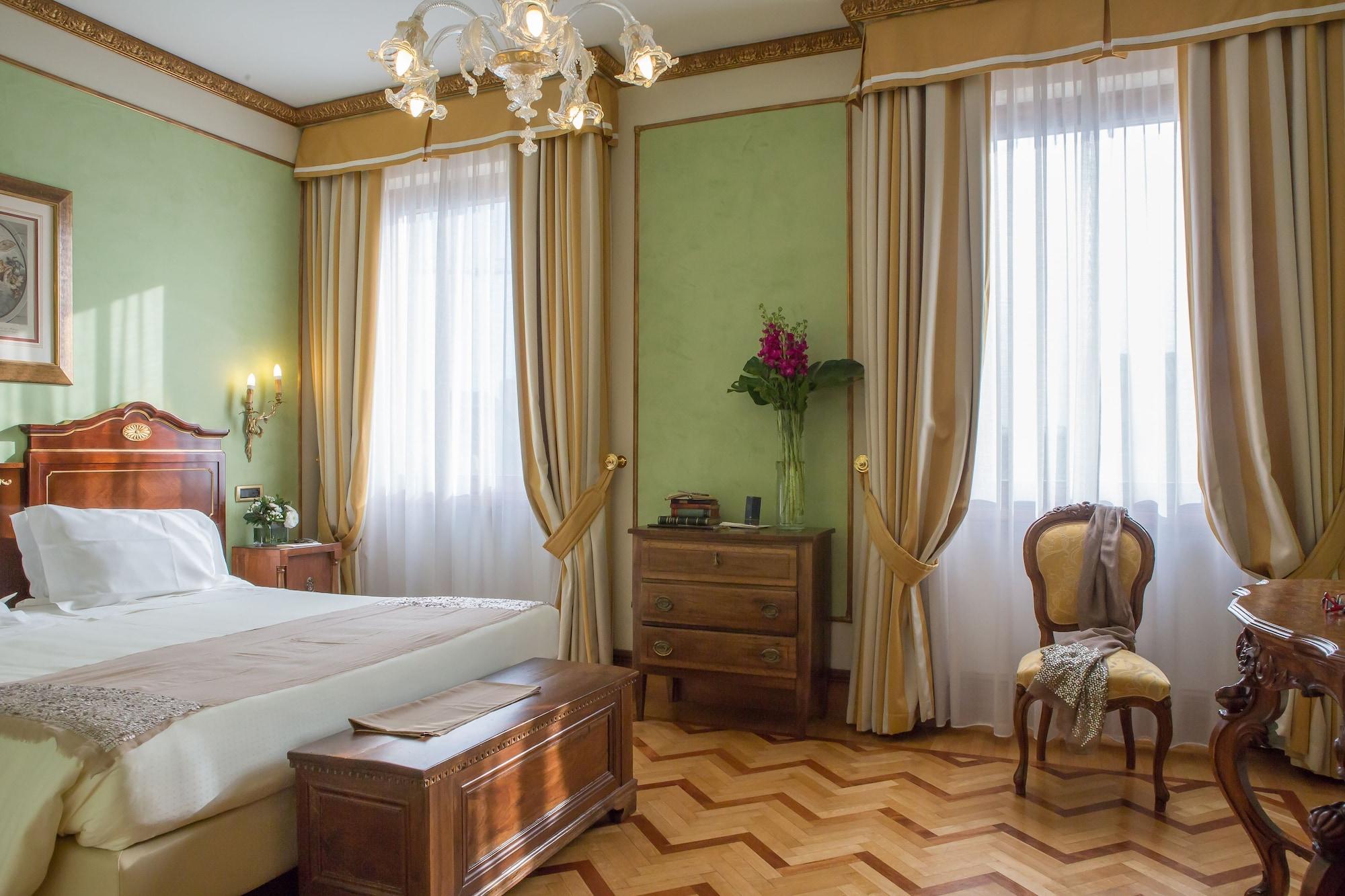 Due Torri Hotel Verona Bagian luar foto