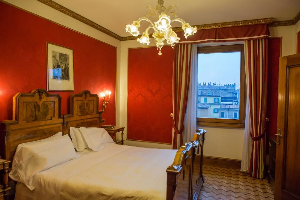 Due Torri Hotel Verona Bagian luar foto