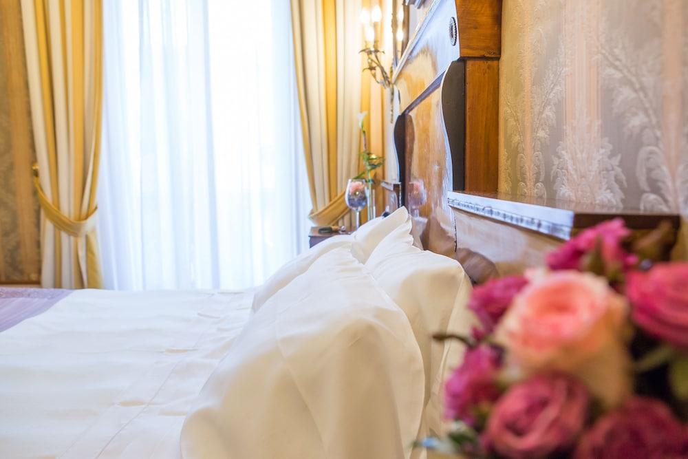 Due Torri Hotel Verona Bagian luar foto