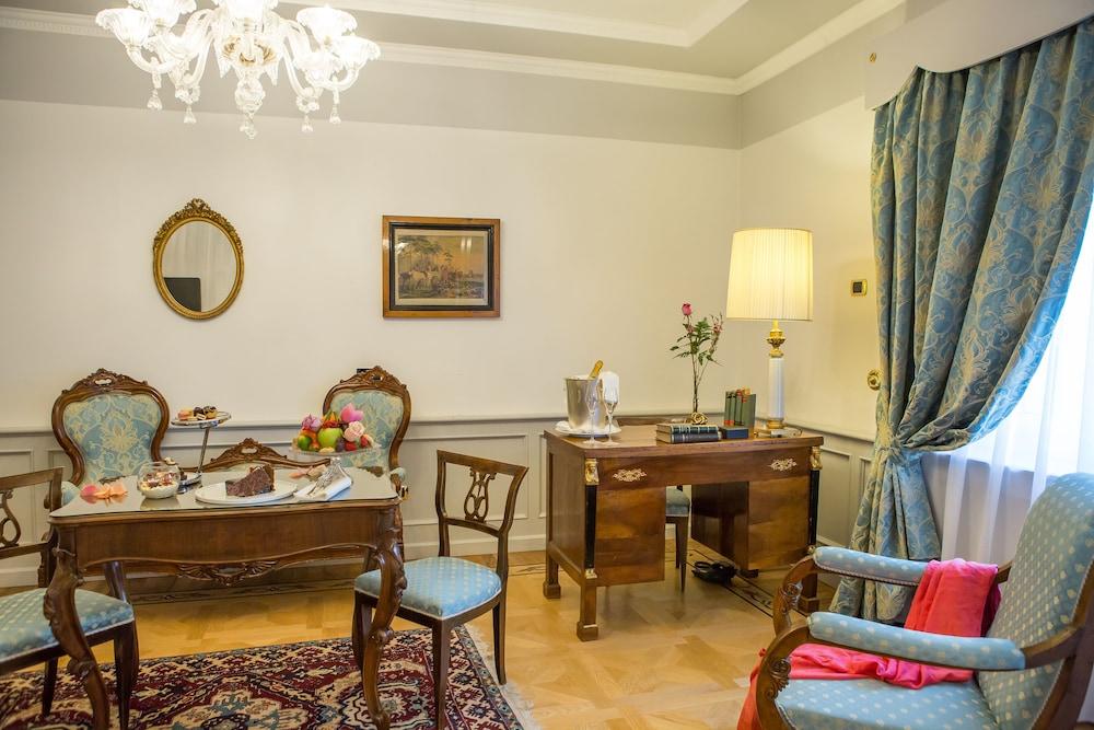 Due Torri Hotel Verona Bagian luar foto