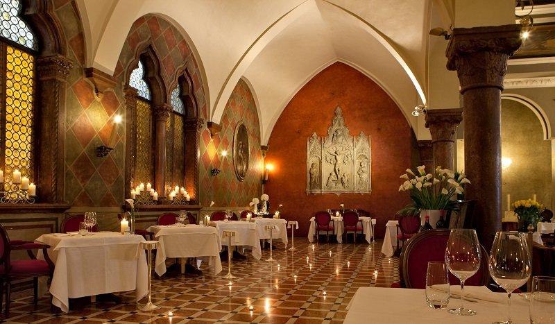 Due Torri Hotel Verona Bagian luar foto