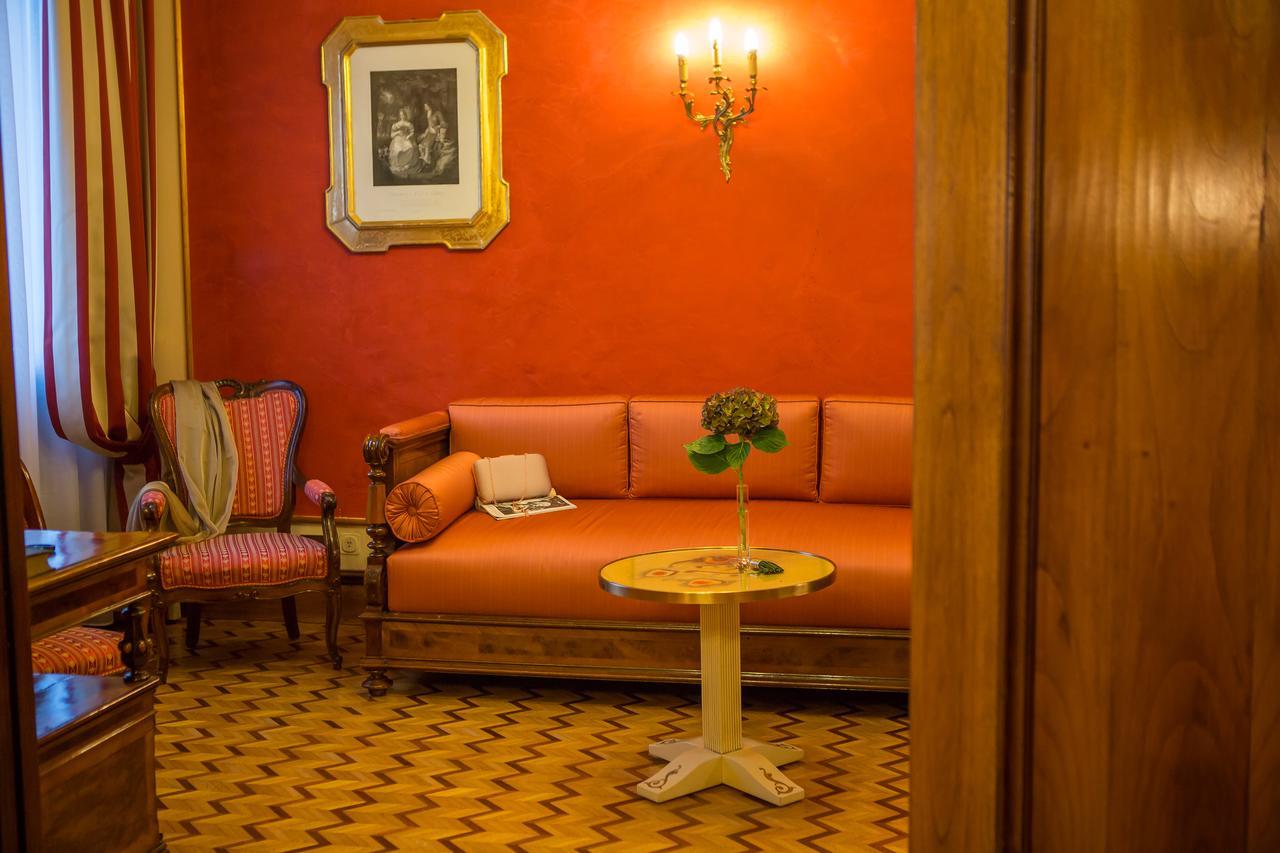 Due Torri Hotel Verona Bagian luar foto